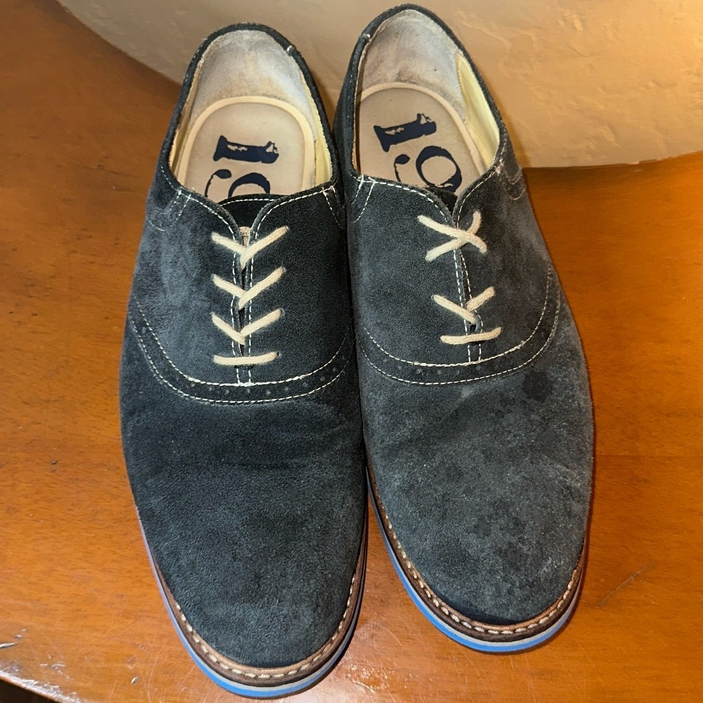 Used 1901 blue suede Oxford, size 10